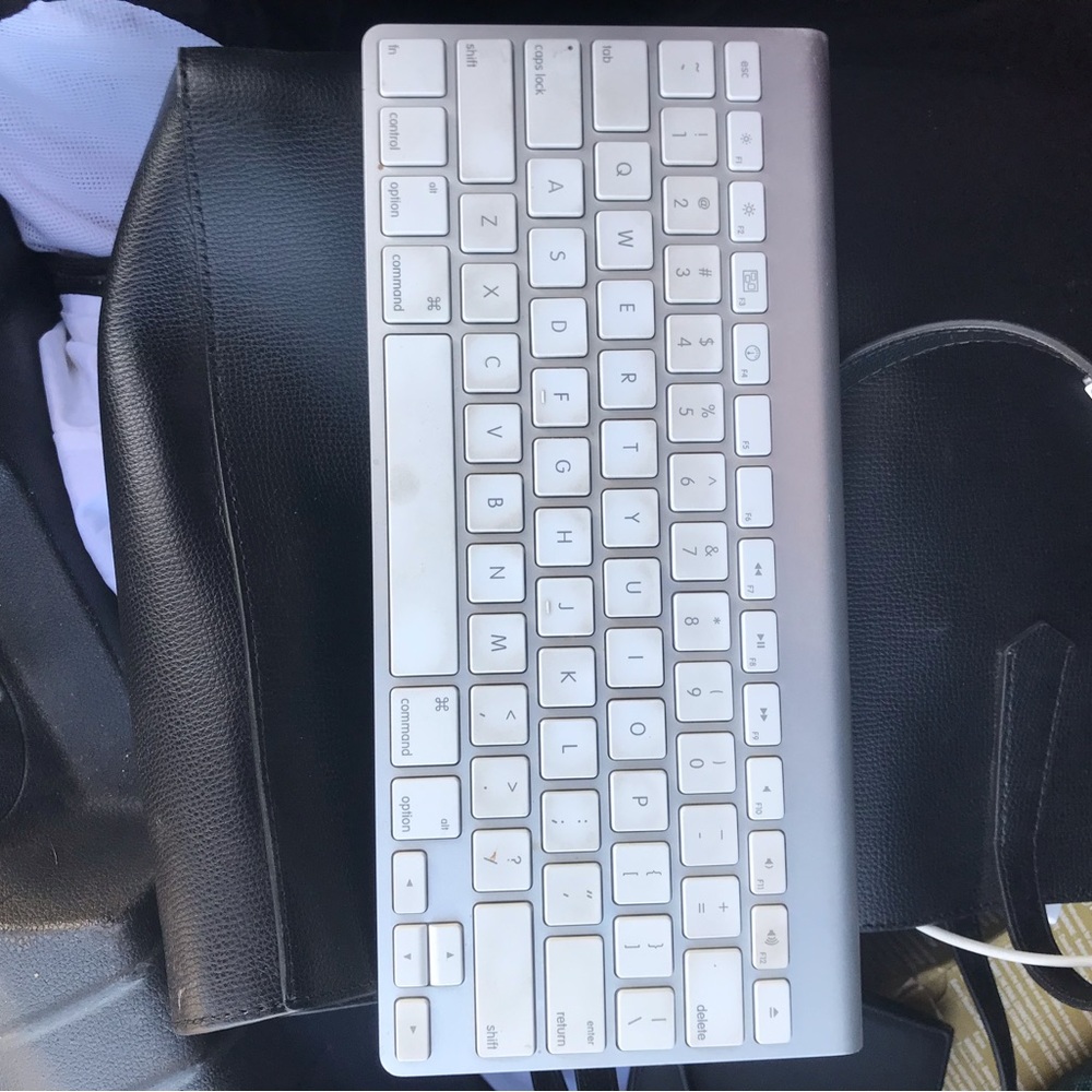 Apple Keyboard